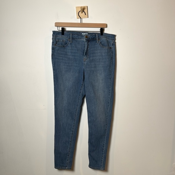 Jessica Simpson Women’s Skinny Jeans size 14 - Picture 1 of 9